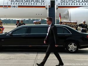 Presiden Jerman Tiba di Jakarta, Disambut Benteng Berjalan Mewah Ini