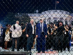 Ultah ke-80, Trump Nonton Laga UFC Berdarah di Gedung Putih