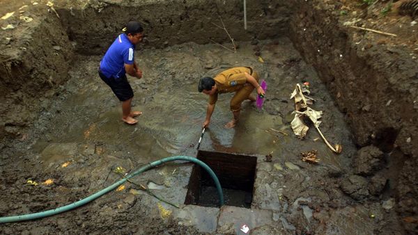 Struktur Bata Merah Kuno Ditemukan di Dasar Sungai