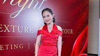 Rahasia Kulit Glowing Prilly Latuconsina, Rutin Skin Booster Tiap 2 Minggu