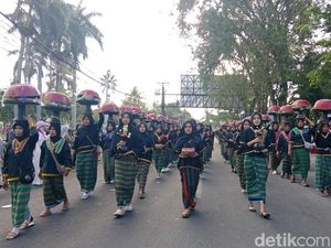 1.448 Dulang Meriahkan Festival 1 Muharram di Lombok Timur