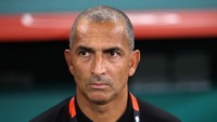 Tunisia Pecat Pelatih Sabri Lamouchi Usai Dibantai Swedia 1-5?