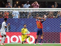 Spanyol Dibikin Frustasi Kiper 40 Tahun Mantan Rekan Setim Witan