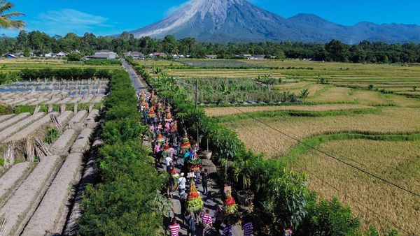 Gunung Semeru Catat Aktivitas Vulkanik Tertinggi di Indonesia