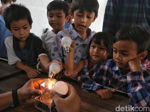 Belajar Sains Lewat Eksperimen Interaktif di STEAMTech TIM
