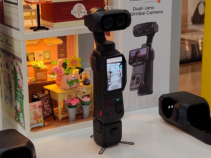 Insta360 Luna Ultra