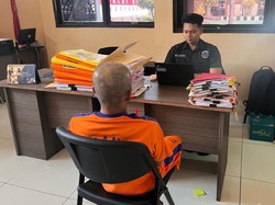 Lansia 62 Tahun di Karawang Ditangkap Usai Perkosa Anak Kandung
