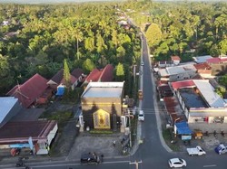 Gubernur Sulsel Tinjau Progres MYP Paket 1 Ruas Jalan Tanaberu-Tanete-Kajang