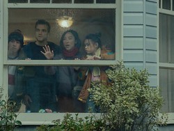 The Last House, Seramnya Terjebak di Rumah Sendiri