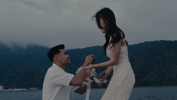 Manis! Asnawi Mangkualam Lamar Yuriska Patricia