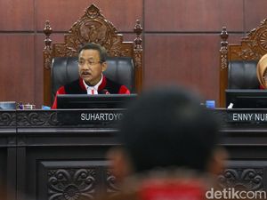 Video MK: Sisa Kuota Internet Tetap Harus Bisa Dipakai Tanpa Tarif Tambahan