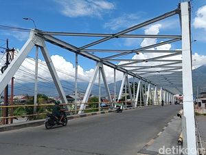 Jembatan Palu III Retak Akibat Gempa Kembali Dibuka, Truk Dilarang Melintas