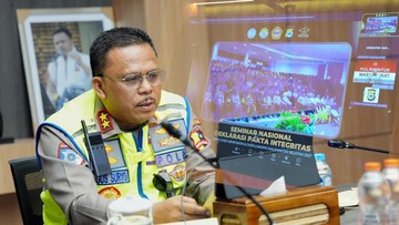 Jadi Keynote Speaker di ULM, Kakorlantas Tekankan Zero Overload dan Overdimension