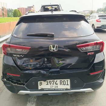 Kecelakaan beruntun di Tol JORR (dok istimewa)