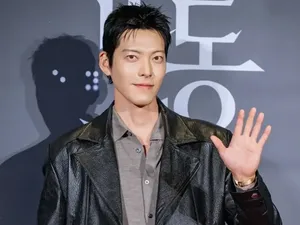 Momen Kim Woo Bin Dukung Shin Min Ah, Hadiri Premier Istri Sebelum Syuting