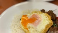 Cari Pad Kra Pao Enak di Jakarta? Ini 5 Tempat yang Bisa Dicoba