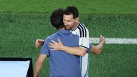 Scaloni Tak Bisa Berkata-kata Lihat Aksi Messi