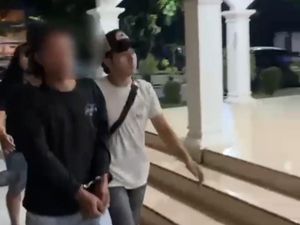 Pria di Tuban Tega Kepruk Kepala Pemotor gegara Senggolan