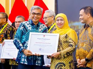 Pemprov Jatim Terima Penghargaan dari KPK, Khofifah: Hasil Kerja Seluruh ASN