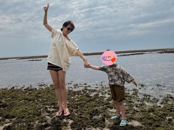 Family Goals! Son Ye Jin Pamer Foto Liburan Bareng Anaknya dan Hyun Bin