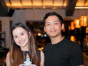 Ultah ke-24, Sarah Menzel Dapat Kue Spesial dari Azriel Hermansyah