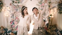 Perasaan Vini Caroline Setahun Nikah dengan Yono Bakrie