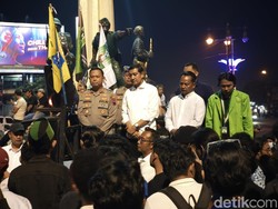 Mahasiswa Demo di Kartasura Sukoharjo Bubarkan Diri