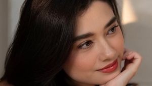 Pesona Amanda Rigby dalam Sorotan Golden Hour