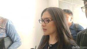 Davina Karamoy Datangi Polda Metro Jaya, Ngapain?