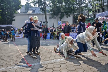 Festival Olahraga Tradisional Warnai HUT ke-25 Cimahi