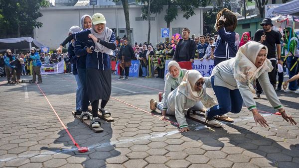 Festival Olahraga Tradisional Warnai HUT ke-25 Cimahi