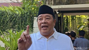 PSI Sentil Deddy PDIP soal Jokowi Injak Kepala Kerbau: Kan Bukan Kepala Banteng
