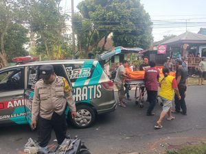 Mobil Boks Hantam Motor di Ngantang Malang, Ibu Tewas Anak Selamat