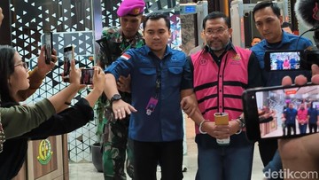 Eks Waka BGN Sony Sonjaya Diperiksa Kejagung 10 Jam Terkait Pengajuan JC