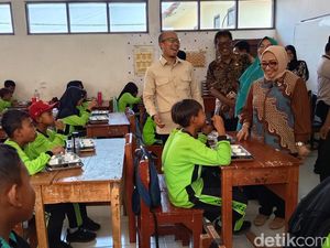 Menteri PPPA Dorong Sayur Kebun Emak-emak Masuk Dapur MBG