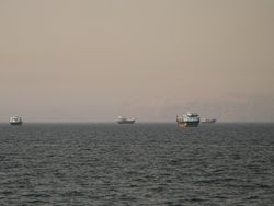 Peringatan Keras Iran buat Kapal yang Lewat di Luar Jalur Resmi Selat Hormuz
