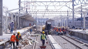 Peron Stasiun Bogor Diperpanjang buat Layani KRL 12 Gerbong