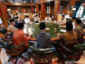 Prabowo Apresiasi Haji 2026, Minta Kemenhaj Percepat Masa Tunggu Jemaah