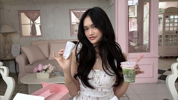 Potret Aqila Zhavira, Mantan Bentrand Peto Saat Minum Matcha hingga Makan Steak