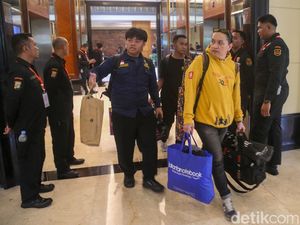 Hotel Sultan Eksekusi, Resepsionis Kosong, Tamu Tinggalkan Hotel