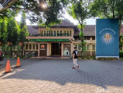 Tentang SMA De Britto, Sekolah Khusus Cowok Bebas Gondrong di Jogja