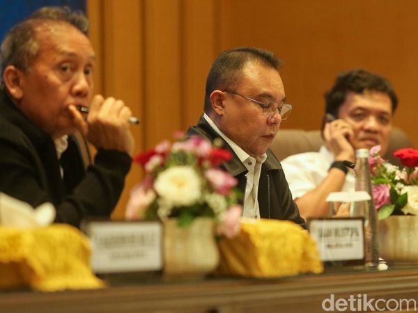 Dasco dkk Terima Audiensi Mahasiswa yang Demo Depan DPR