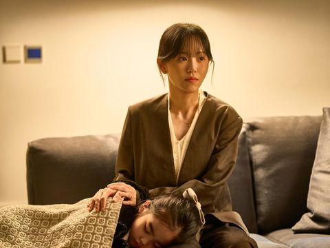 Film Korea Husbands in Action (2026) Husbands in Action/ Kang Hanna as Si-nae in Husbands in Action Cr. Cho Wonjin/Netflix © 2026
