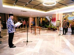 Lantik 8 Pejabat Kemensos, Gus Ipul Tekankan soal Integritas