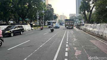 Demo Mahasiswa di Patung Kuda Selesai, Jl Medan Merdeka Selatan Dibuka Lagi