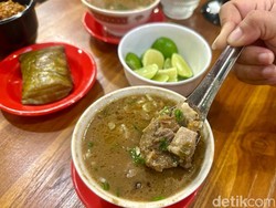 Lekooh: Kenikmatan Rawon dan Coto Makassar yang Lekoh di Jaksel