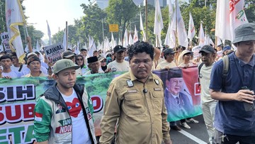 Massa Petani-Pedagang Gelar Aksi Dukung Prabowo di Patung Kuda Jakpus