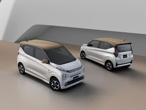 Minggu Depan Masuk Dealer, Mobil Listrik Mitsubishi Dijual Mulai Rp 200 Jutaan