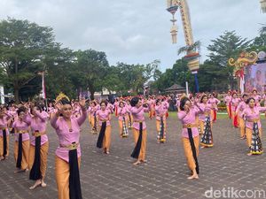 386 Penari Sekar Tunjung Meriahkan Pembukaan Karangasem Festival 2026