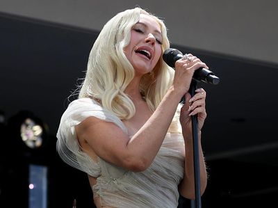 Bikin Pangling! Wajah Christina Aguilera di Acara Obama Disebut Berubah